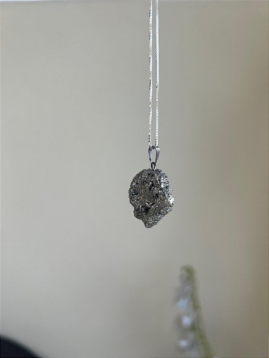 ✨ Pingente de Pirita – Prosperidade, Proteção e Poder Pessoal