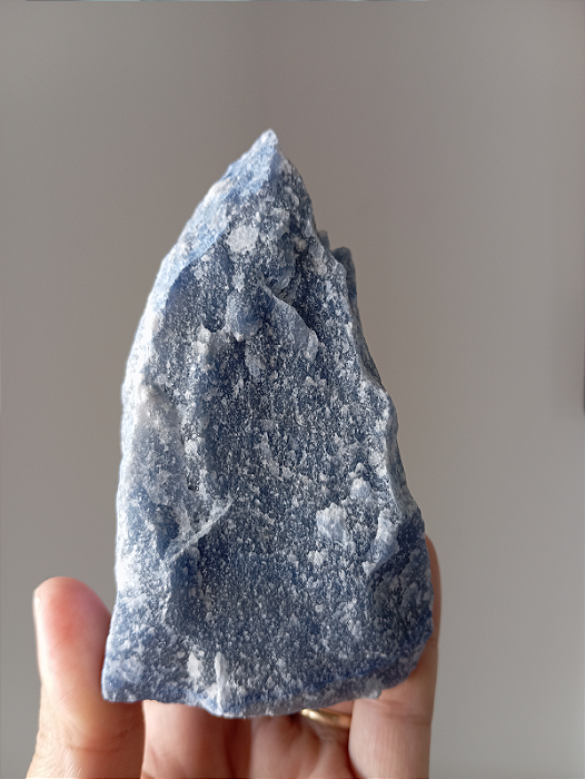 Base Serrada de Quartzo Azul – Serenidade e Comunicação