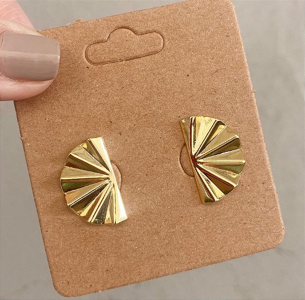 Brinco Leque 2cm Dourado