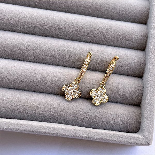Brincos Argola Prata/Dourado Cravejados Trevo