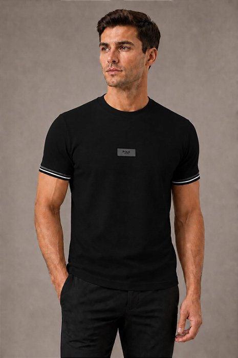 Camiseta masculina com etiqueta frontal em malha piquet Polo RG518