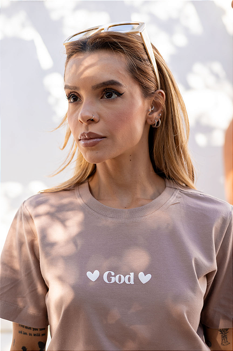 Tshirt God Corações Aplicação