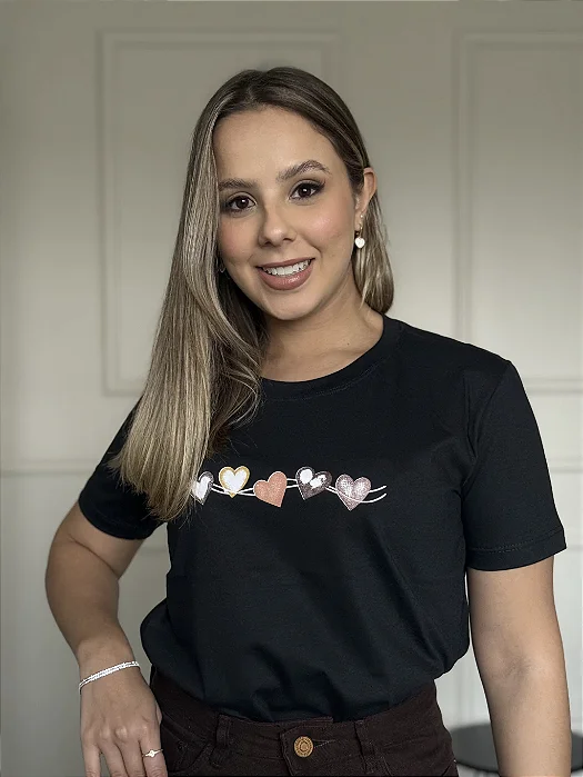 Tshirt 5 Corações 1