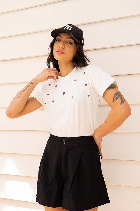 Tshirt Bordada Corações Marrons Algodão