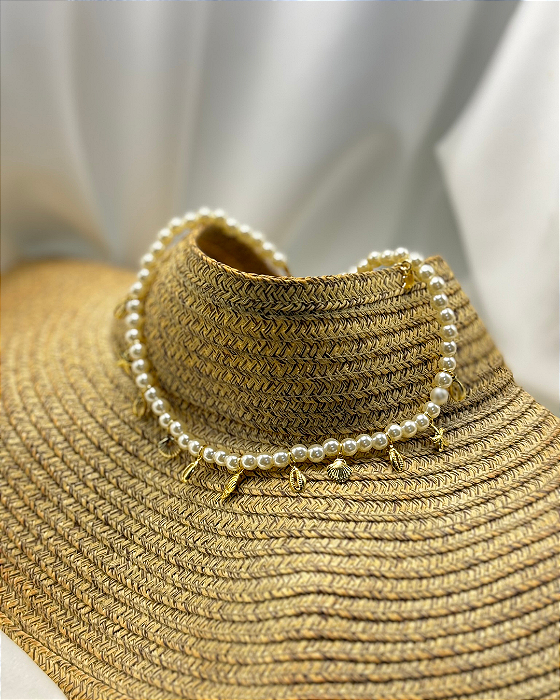 Colar de Pérolas com Búzios banhado em ouro 18k