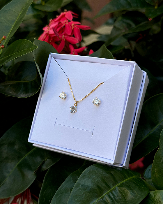 Conjunto Ponto de Luz banhado em ouro 18k