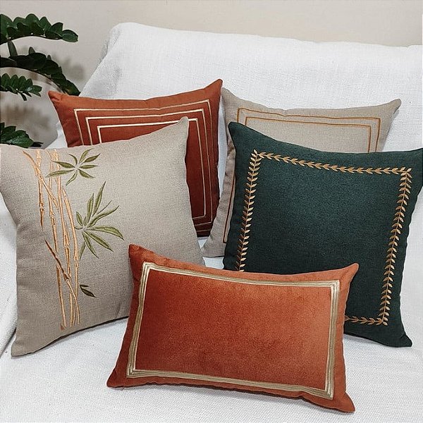 Conjunto de 5 Capas de Almofadas Bordadas - 50x50 e 30x50