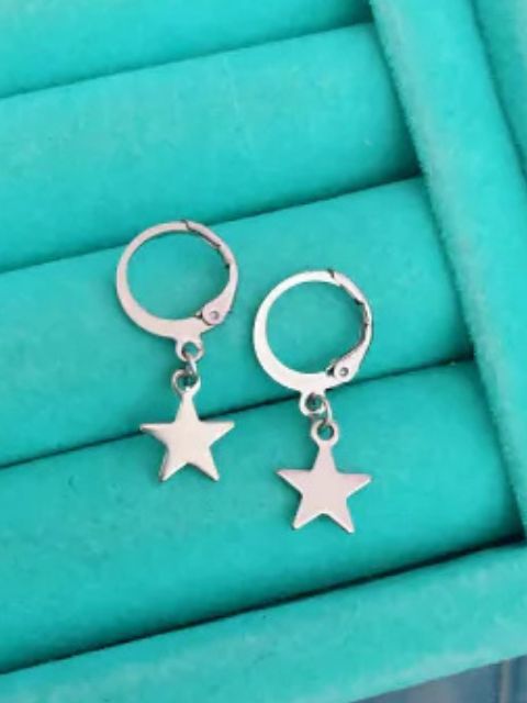 Brinco Argolinhas Estrela Simples em Aço Inoxidável