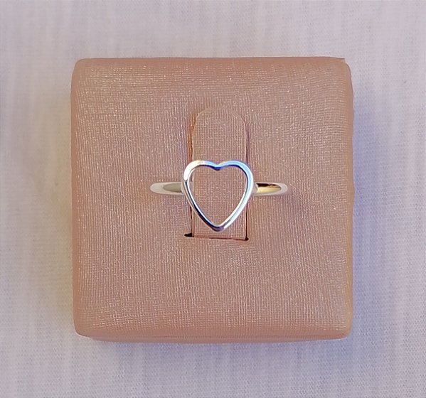 Anel Coração Vazando Médio