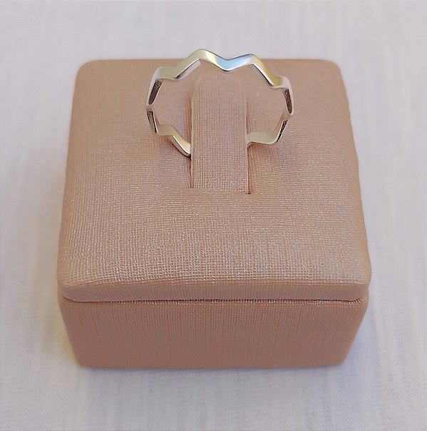 Anel Aparador Zigue zague