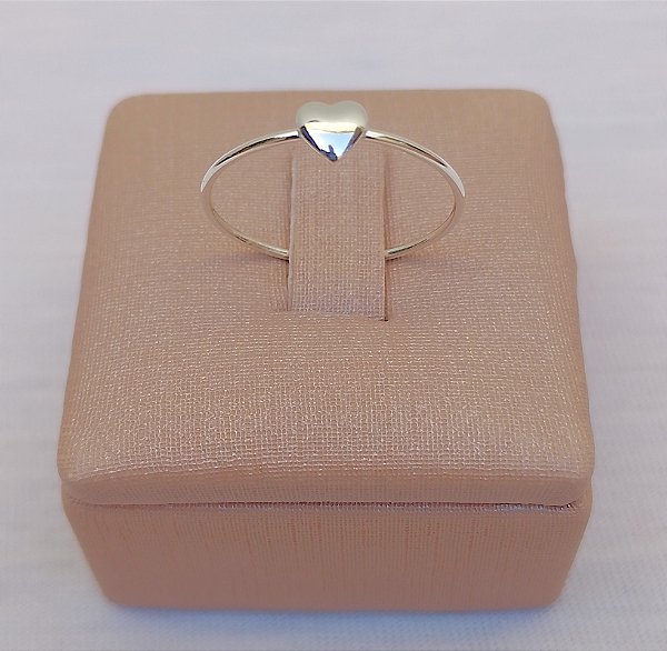 Anel Minimalista de Coração