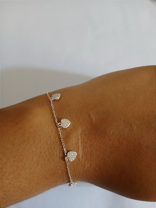 Pulseira Corações Cravejados Medalhas
