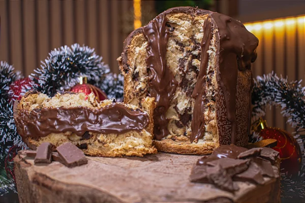 Panetone Trufado Tradicional Ao Leite
