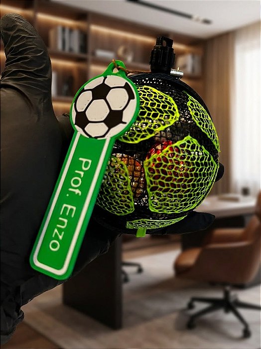 Lembrancinha Bola de Futebol 3D Personalizada – Porta-Bombom e Chaveiro