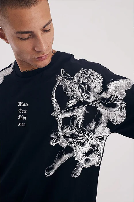 Camiseta Especial MCD Mj Angelitos Preto
