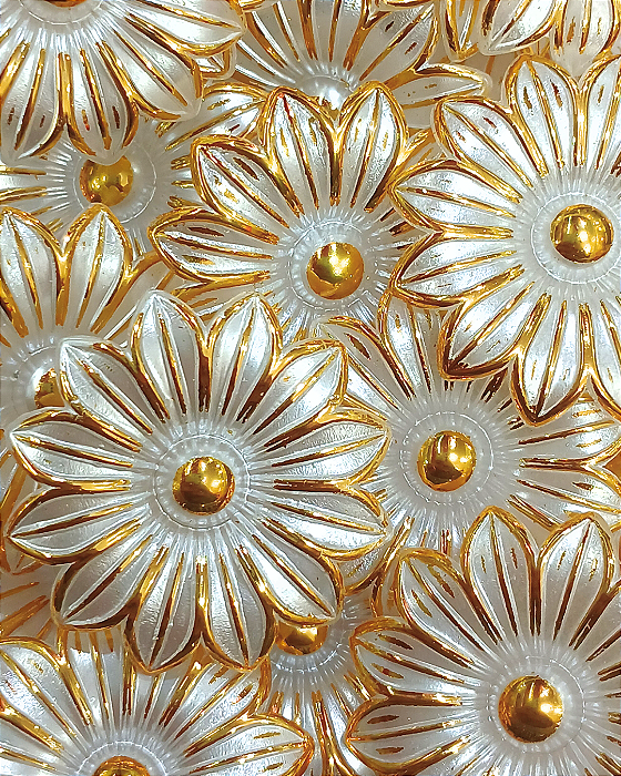 Miçanga Perolada de Flor