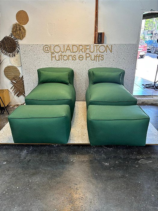 Conjunto Puff G Standard + 2 Peseiras + 1 Almofada cor verde