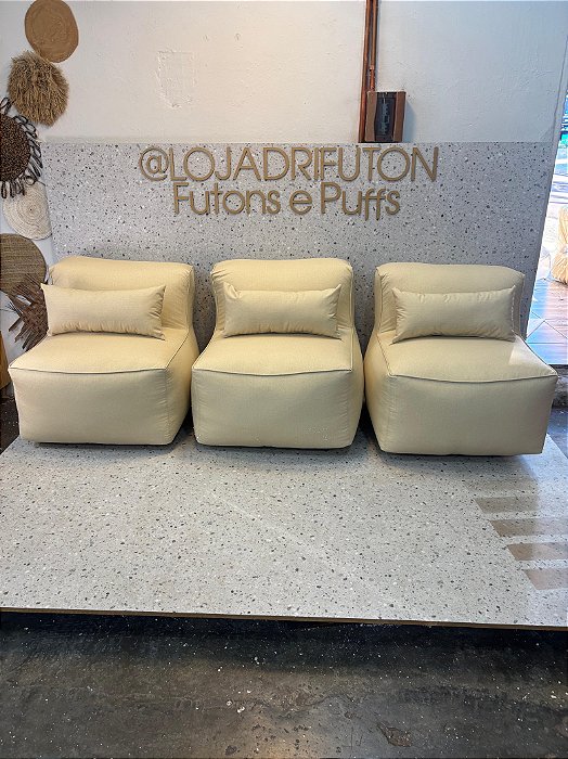 Conjunto Puff P Standard + 3 Almofadas bege