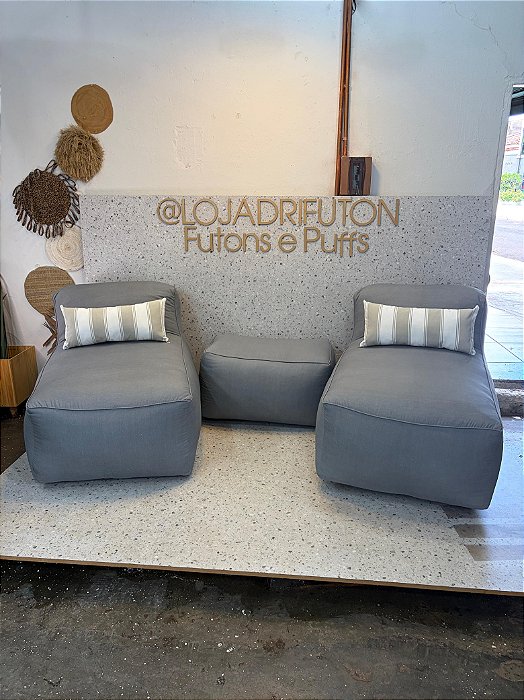 Conjunto Puff G Standard + 1 Peseira + 2 Almofadas cor cinza 336
