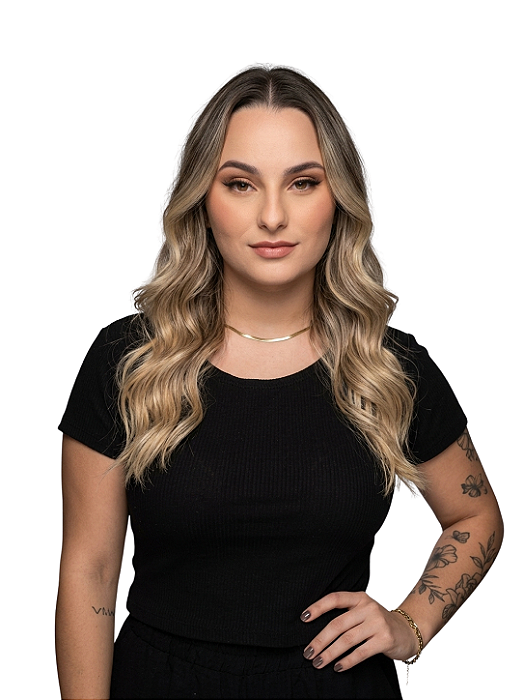 Cropped Mia