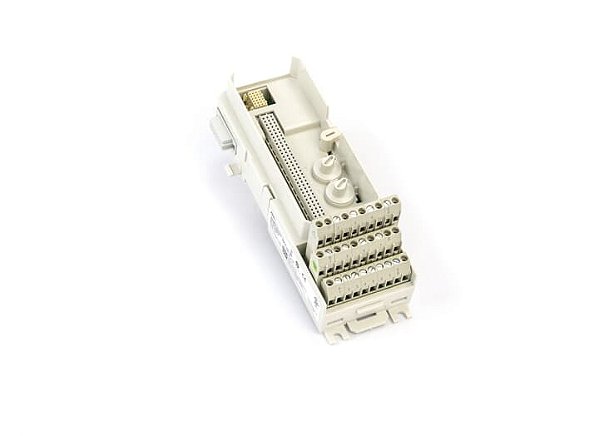 ABB | Base de Terminal Estendida para S800, 50V TU811V1
