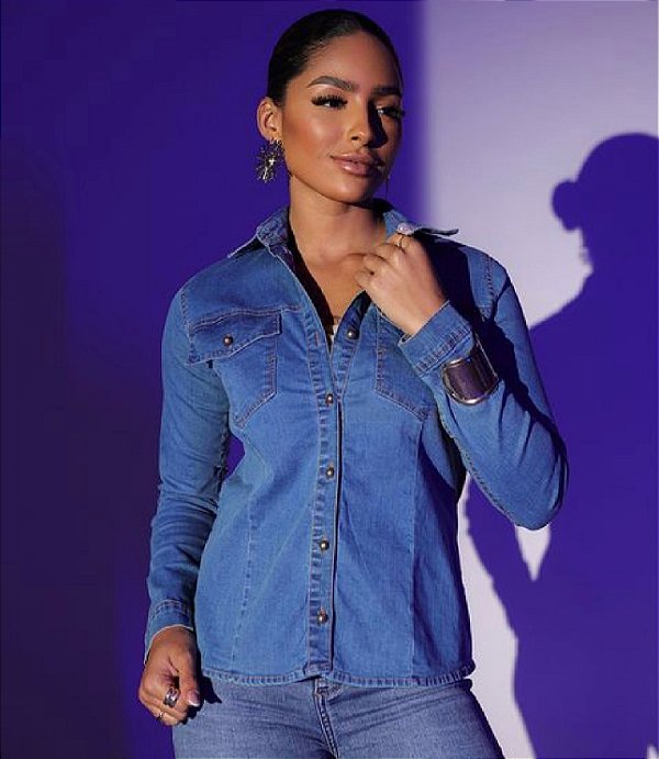 CAMISA FEMININA COM RECORTE