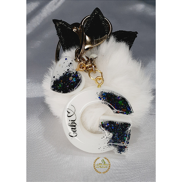Chaveiro Personalizado em Resina com Pompom – Sob Encomenda