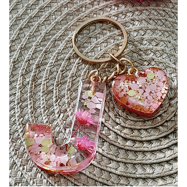 Chaveiro Alfabeto Simples em Resina – Personalizado e Sob Encomenda