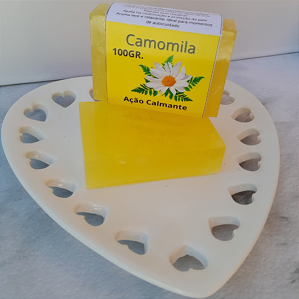 Sabonete artesanal de camomila 100g – Calmante natural e hidratação suave para a pele