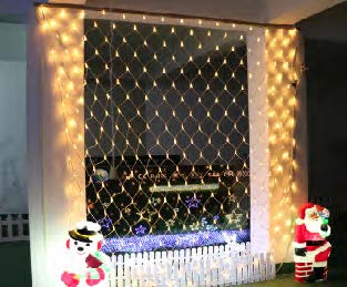 Rede de Natal sequencial com 320 LEDS branco quente 8 funções 2,4m x 1,8m 127V.