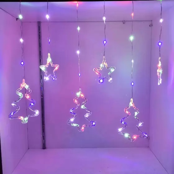 Cascata com 115 LEDs 8 Colorido e 8 branco quente Árvore com estrela 2,5 metros bivolt.