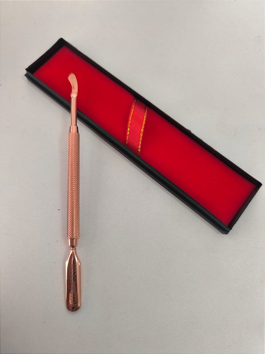 ESPATULA EMPURRADOR E DESENCRAVA ROSE GOLD HELEN COLOR