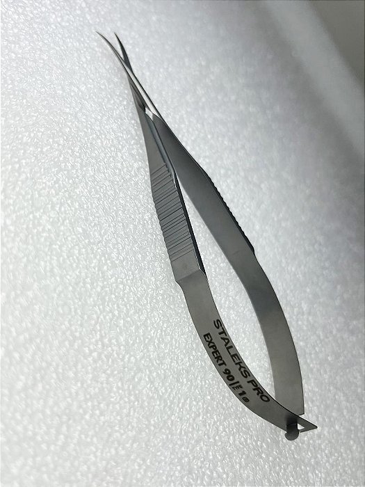 TESOURA DE CUTÍCULA STALEKS PRO SÉRIE EXPERT 90 SE-90/1