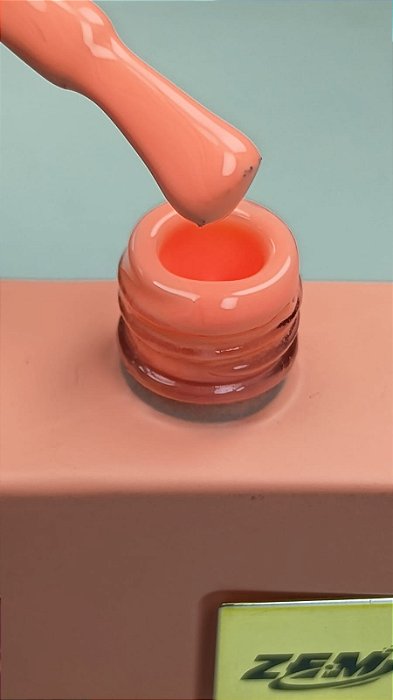 ESMALTE EM GEL COLEÇÃO J N°02 15 ML ZEM
