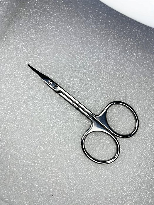 TESOURA PROFISSIONAL PARA CUTÍCULA AZZIO - AZ.707 95MM