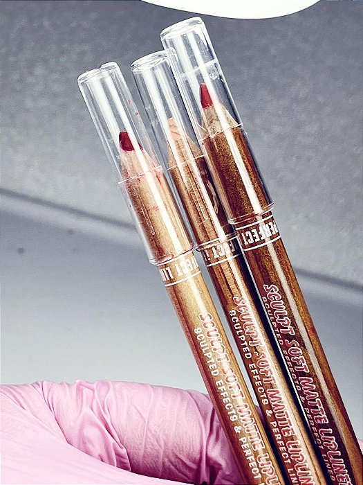 LAPIS LABIAL - FEBBLE
