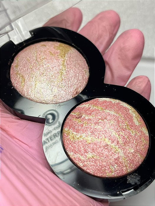 PÓ BLUSH A PROVA D AGUA LUYISI