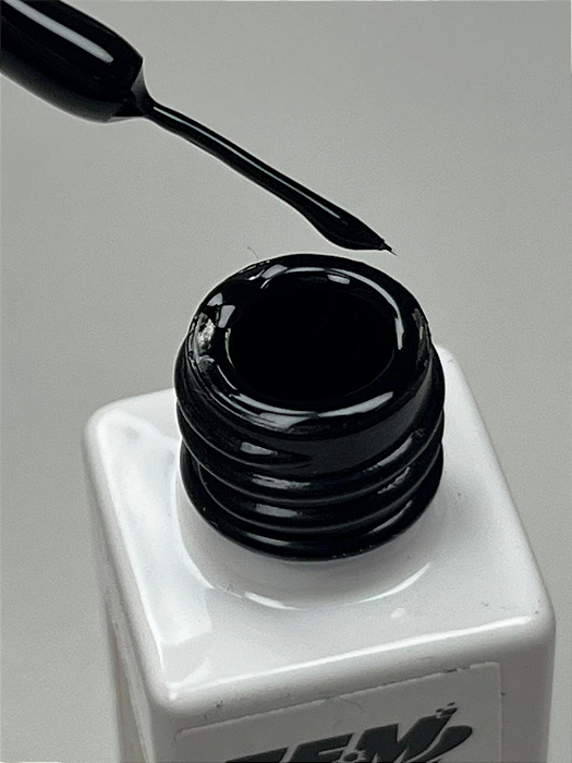 ESMALTE GEL PONTA FINA PRETO 14 ZEM
