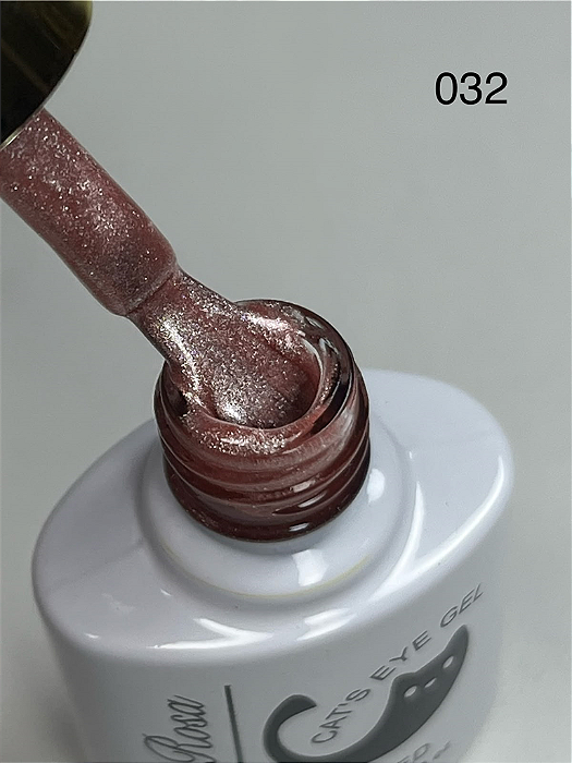 ESMALTE MAGNETICO CAT`S N°32 BELLA ROSA