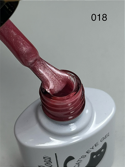 ESMALTE MAGNETICO CAT`S N°18 BELLA ROSA