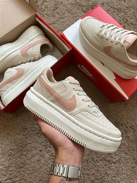 Tênis Nike Vision Bege