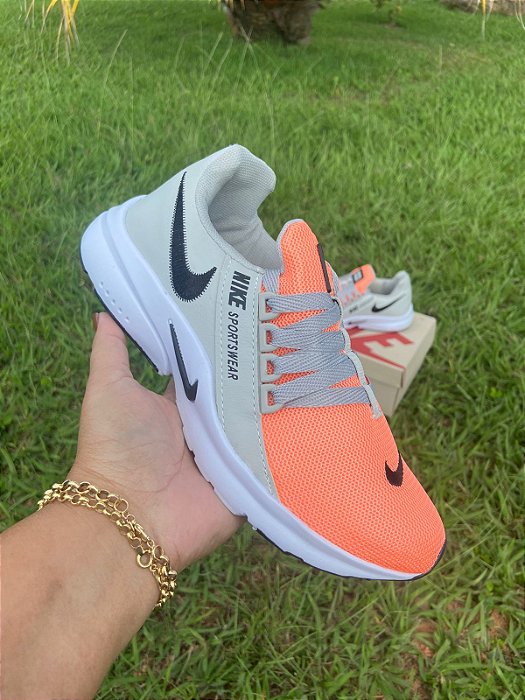 Tênis Nike Presto Cinza Laranja