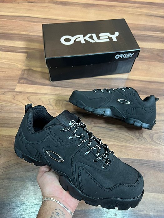 Tênis Oakley Stratus Preto