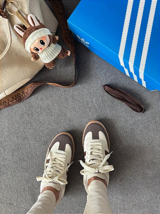Adidas Samba OG Sintético Off Café Frente Café