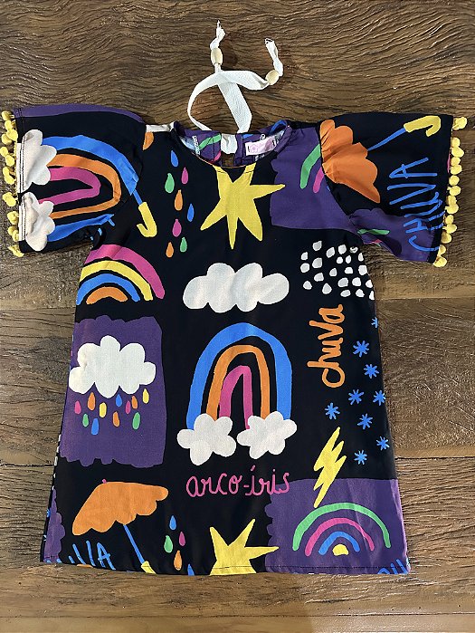 Vestido Infantil Arco Íris - Elegância e Conforto para Pequenas