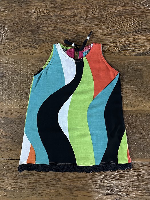 Vestido Infantil Ondas Coloridas em Viscolinho