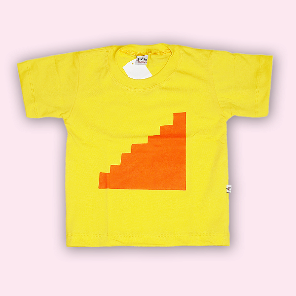 ESTILO CAMISETA MANGA CURTA AMARELA