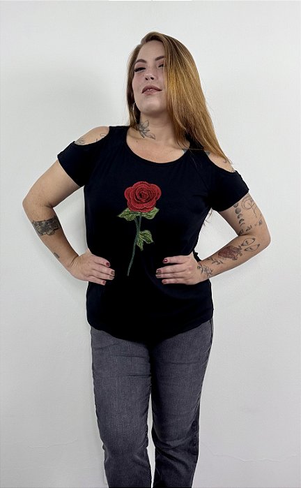 Blusa Ombro Rosa Bordada - PRETO
