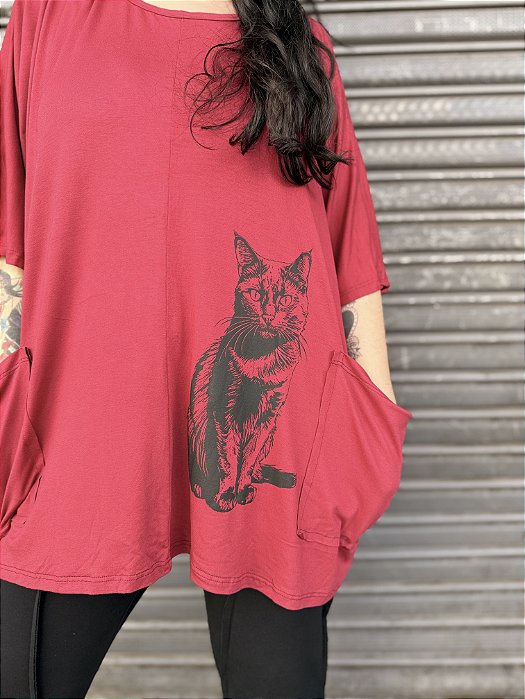 Blusa Quadrada Gato - BORDÔ