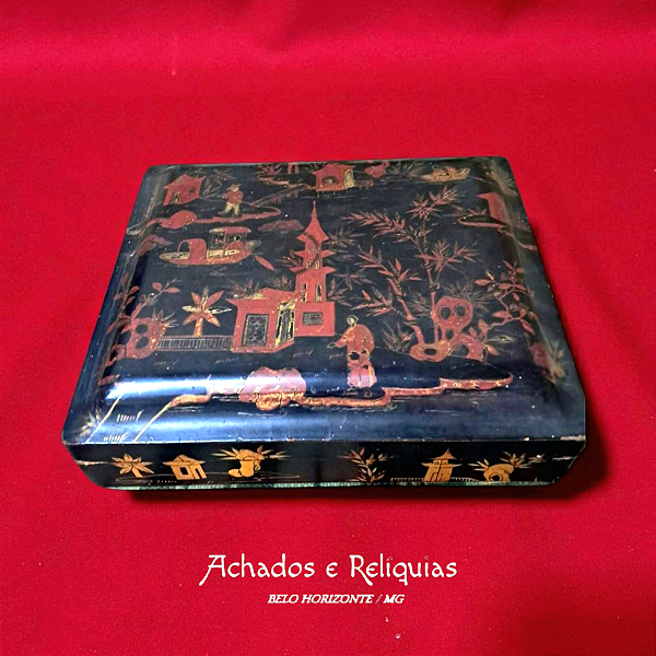 Caixa de jogos de cartas e dados - Elegante Caixa Charão de jogos chinesa do século XIX, um verdadeiro tesouro do chamado Chinese Export Lacquer